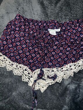 Navy Blue Floral Print Crochet Trim Shorts